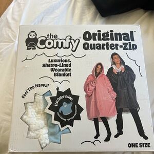 The Comfy. - new in box - NWOT